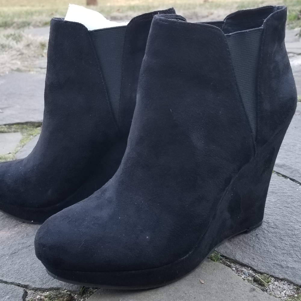 Jessica Simpson black suede wedge ankle booties 7